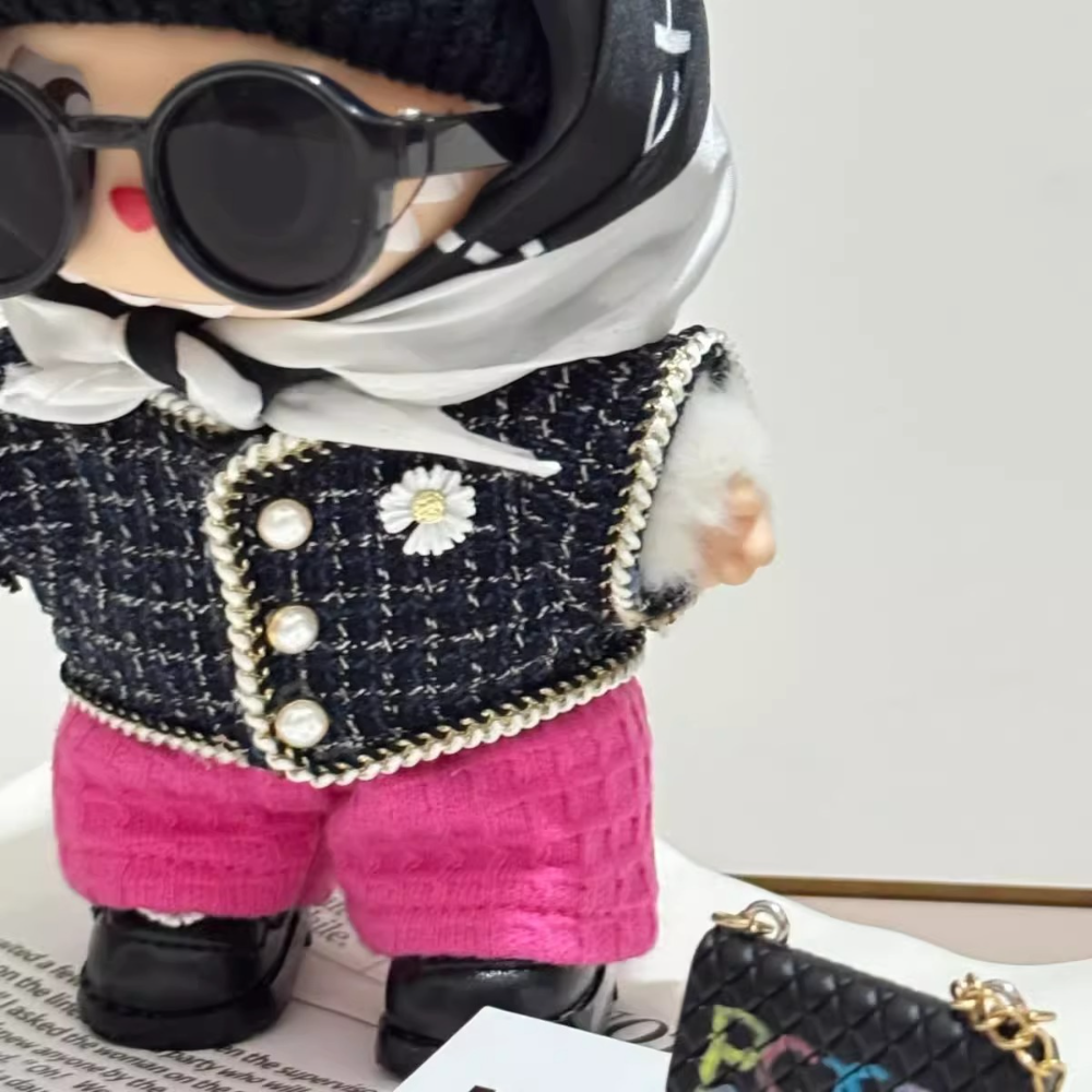 Labubu 17cm Outfit | K-Style Airport Look with Headscarf (GD Inspired)