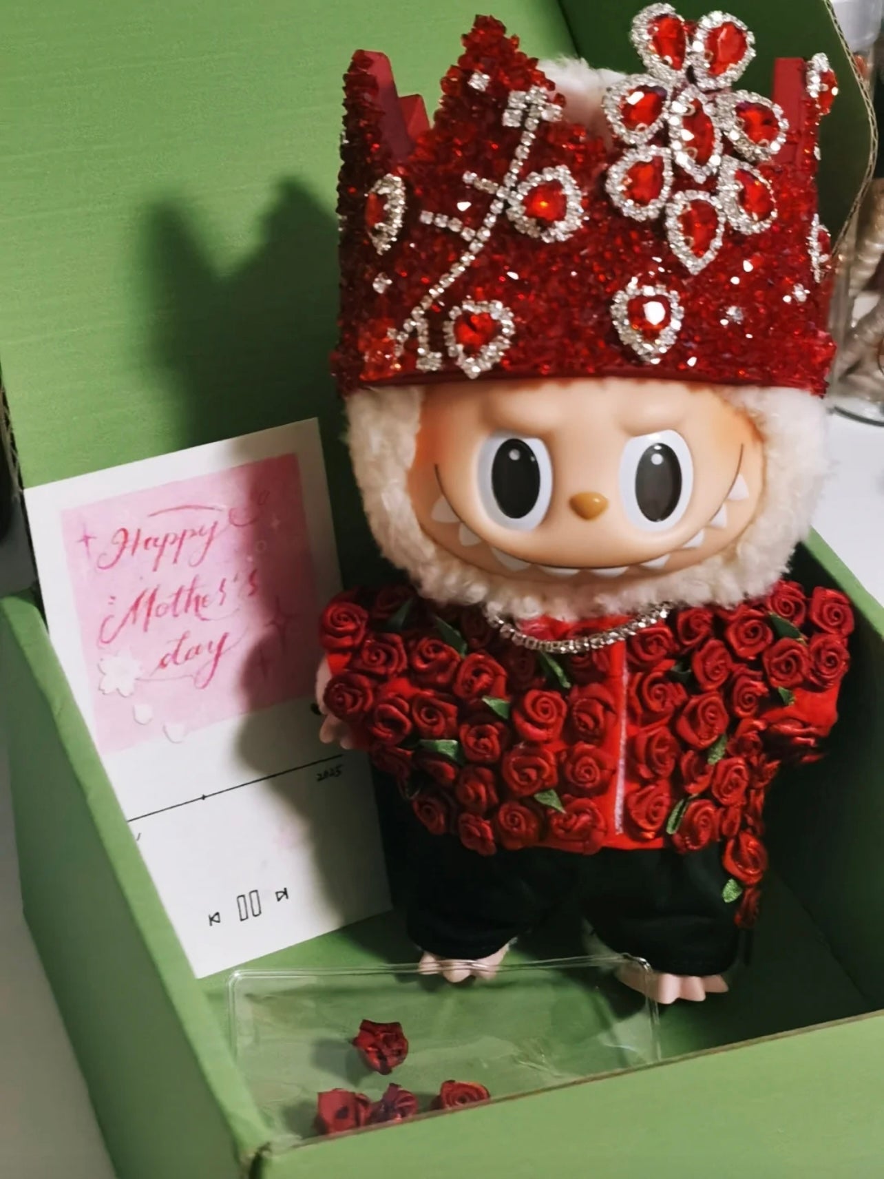 Labubu GD same limited edition rose crown doll clothes