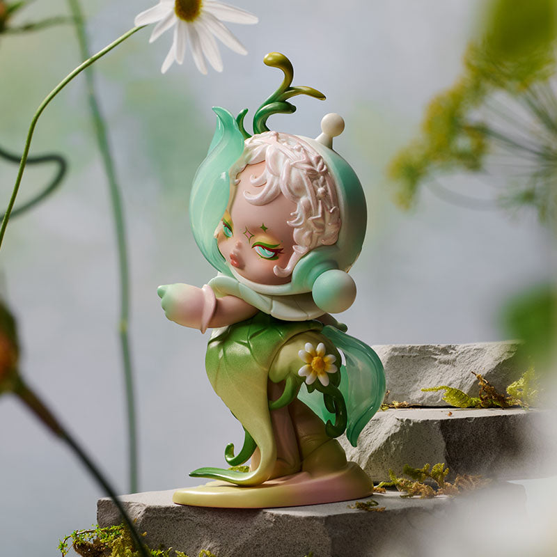 SKULLPANDA Petals in Four Acts Series Figurines