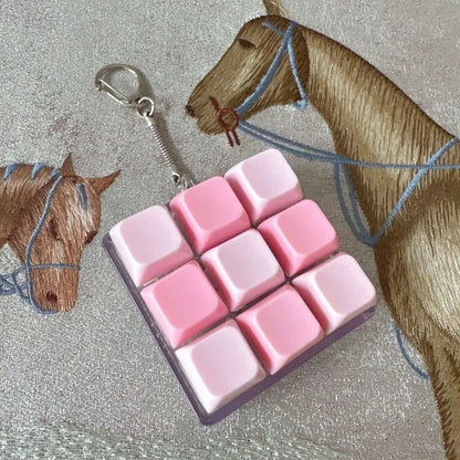 2/3/6/9 Keys Fidget Keycap Keychain, Adult Stress Relief Pinch Squeeze Toy Keyboard Button Gadget