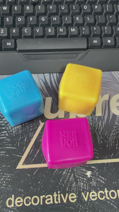 NeeDoh Color Change Cube Squeeze Fidget Toy